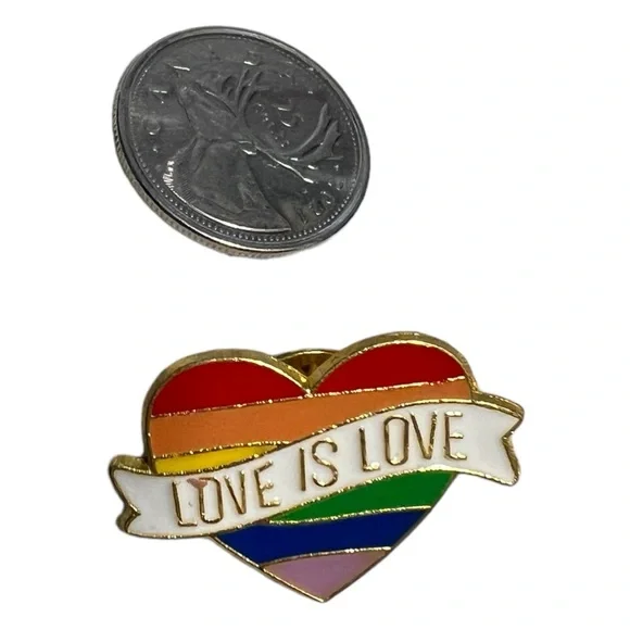 A Love Is Love Enamel Pin 🌈 - Picture 1 of 2